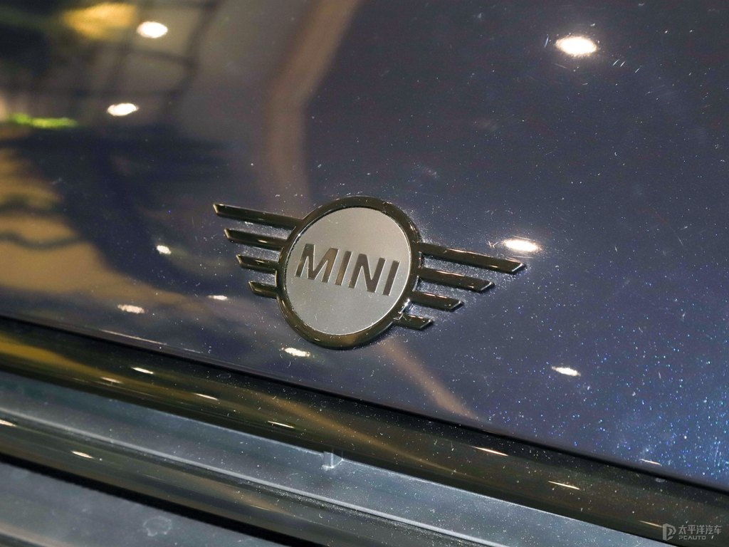 ʮȺ+ʥRZ{(ln)MINI CLUBMAN܇^^DƬ