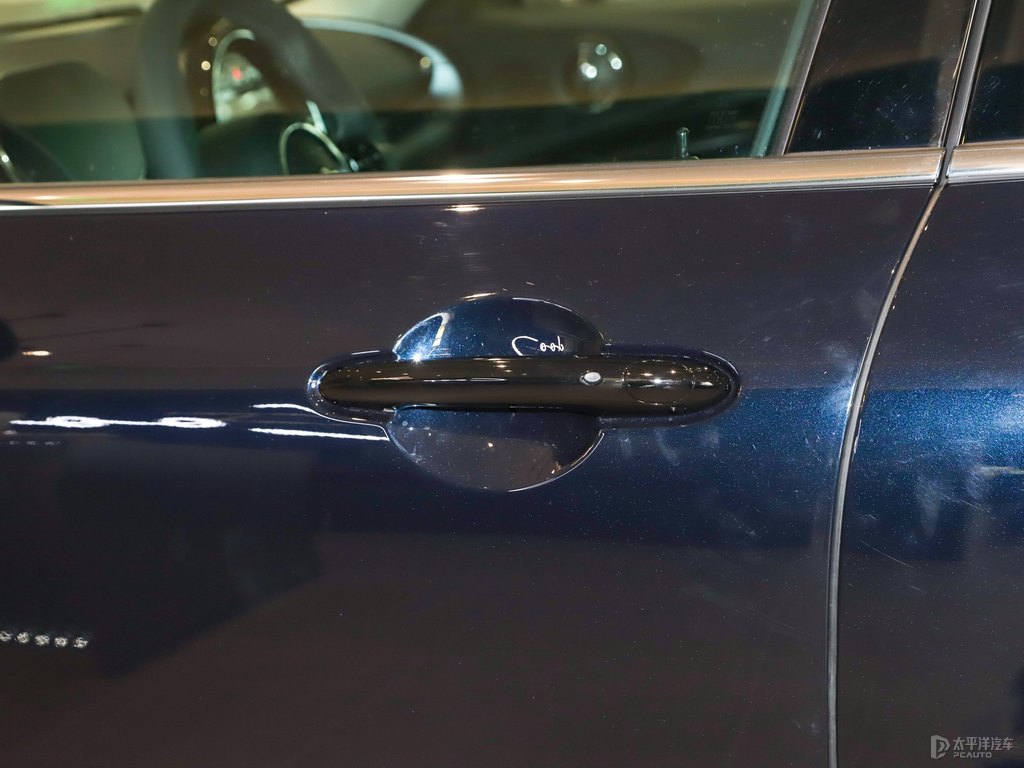 ʮȺ+ʥRZ{MINI CLUBMAN܇^DƬ