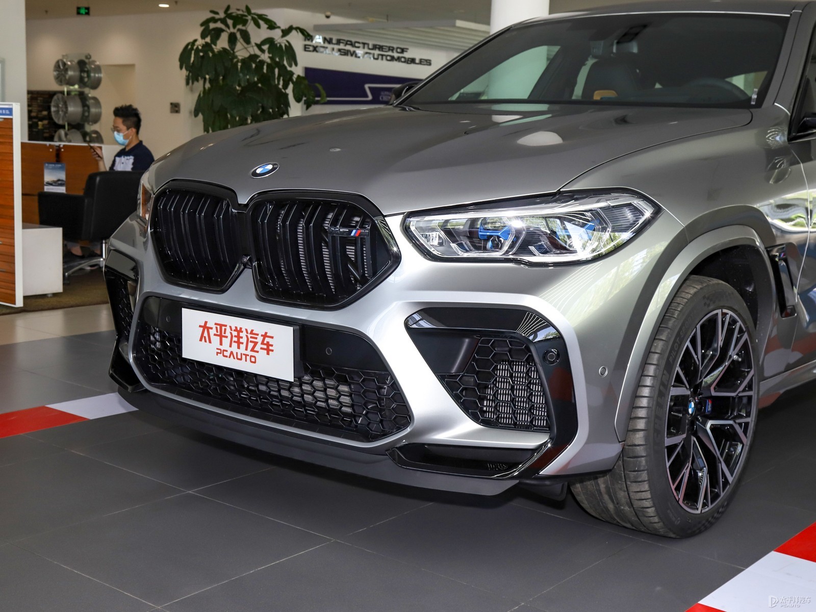 寶馬X6 M外觀高清大圖