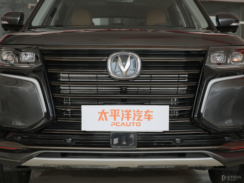 安第斯灰長安CS95車頭外觀圖片