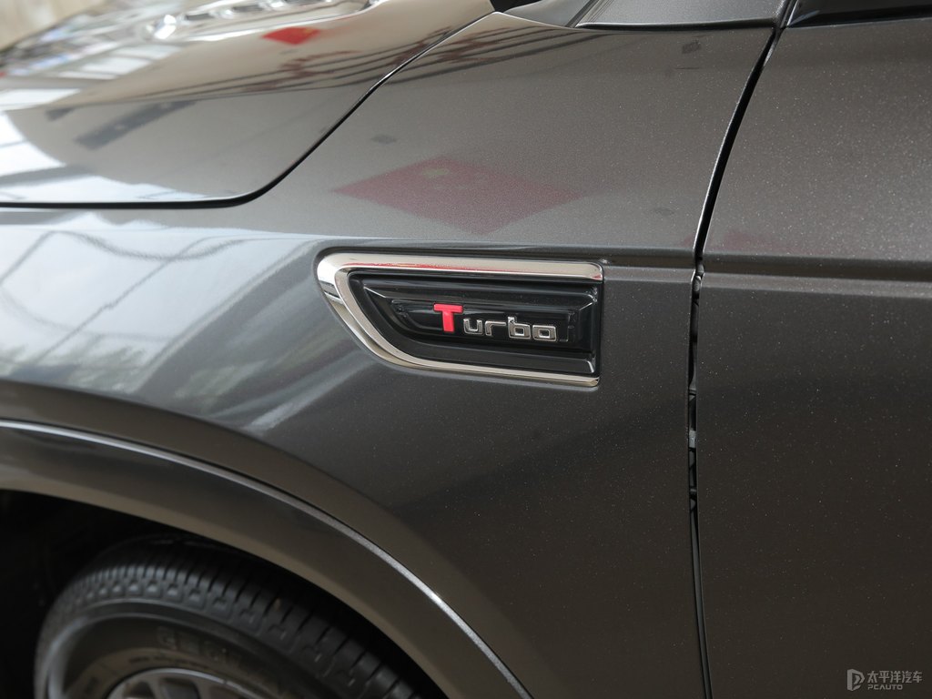 安第斯灰長(zhǎng)安CS95車身外觀圖片