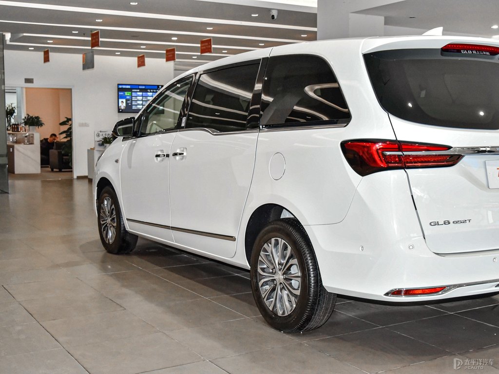雪域白別克GL8車(chē)身外觀圖片