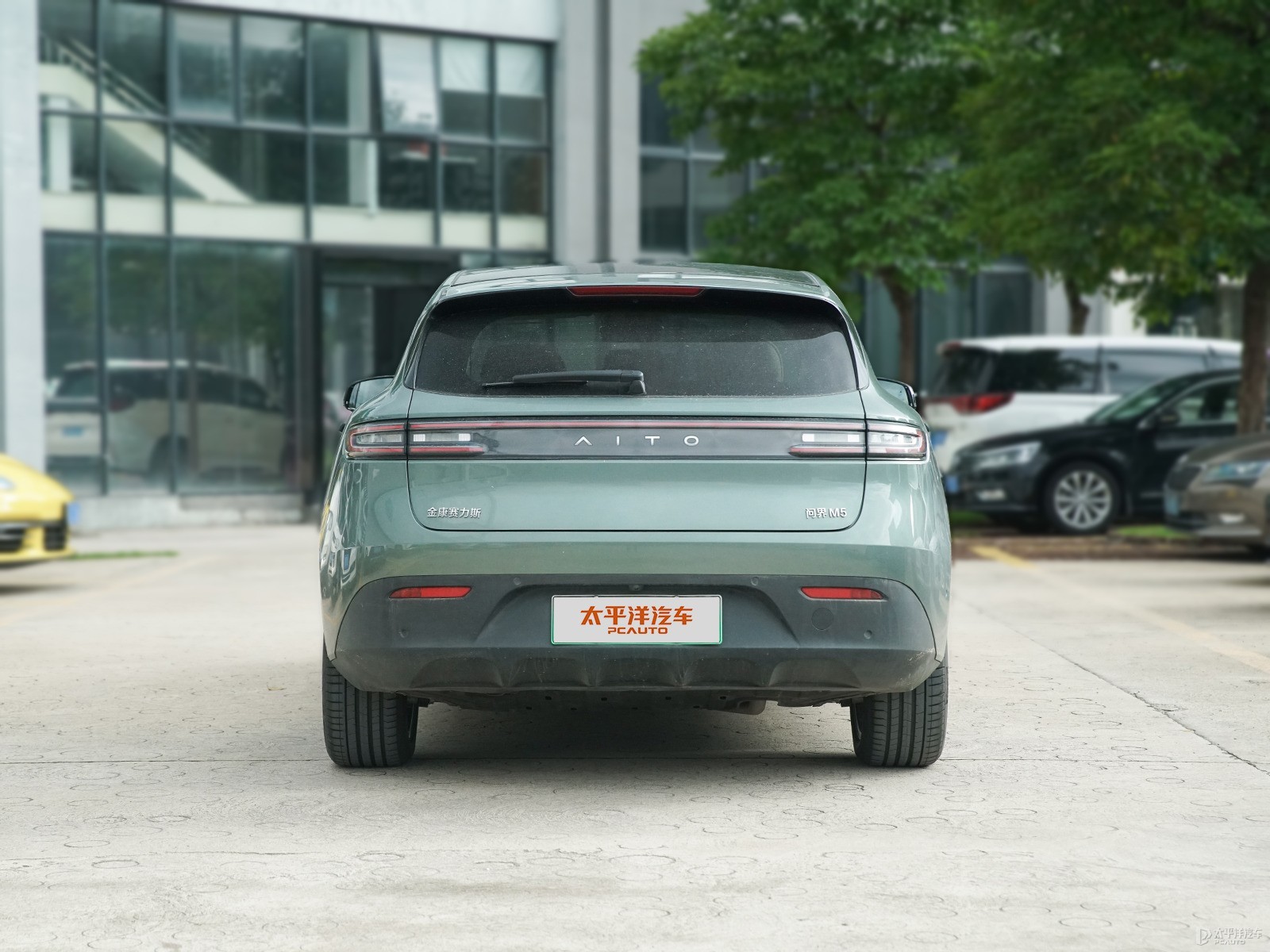松霜綠問(wèn)界M5整車外觀外觀圖片