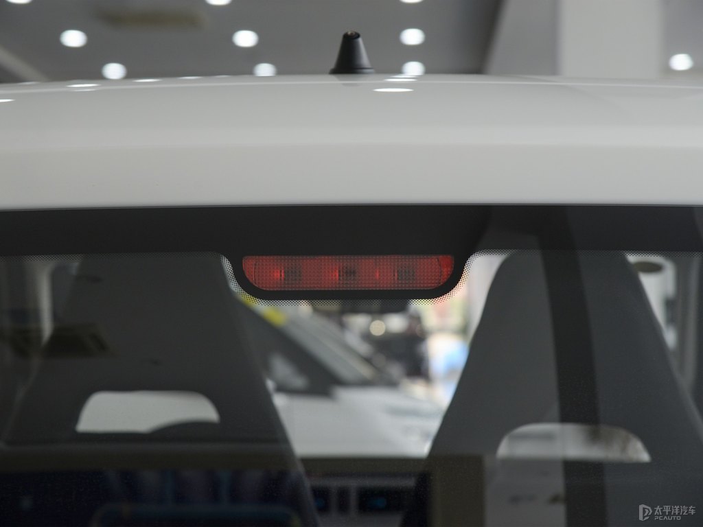 星云白宏光MINIEV車尾外觀圖片