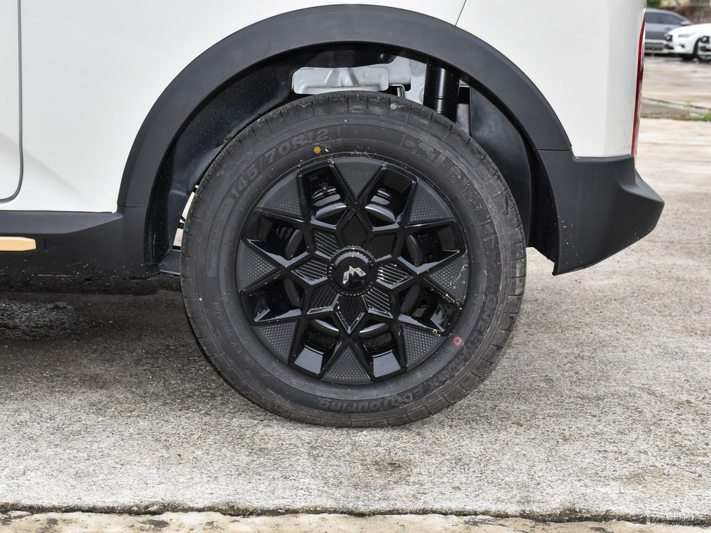 派對(duì)甜心(米)宏光MINIEV車身外觀圖片