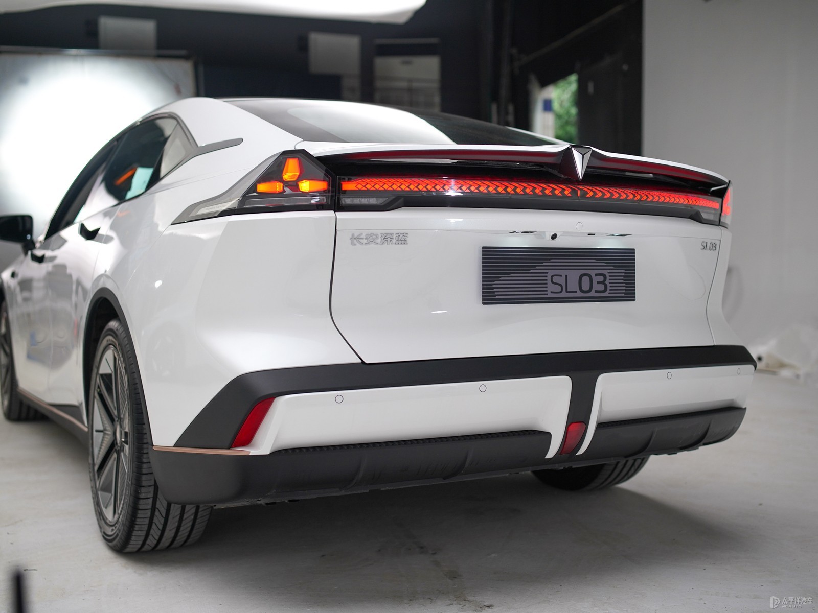 深藍(lán)SL03外觀(guān)高清大圖