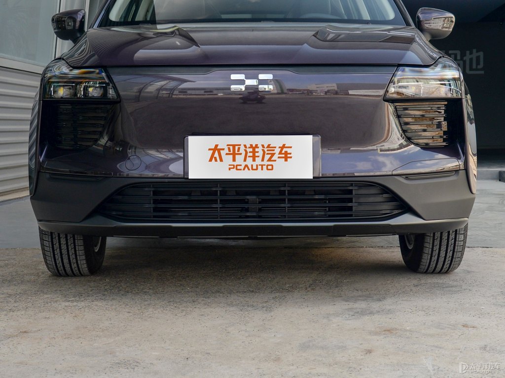 靜夜紫愛馳U5車頭外觀圖片