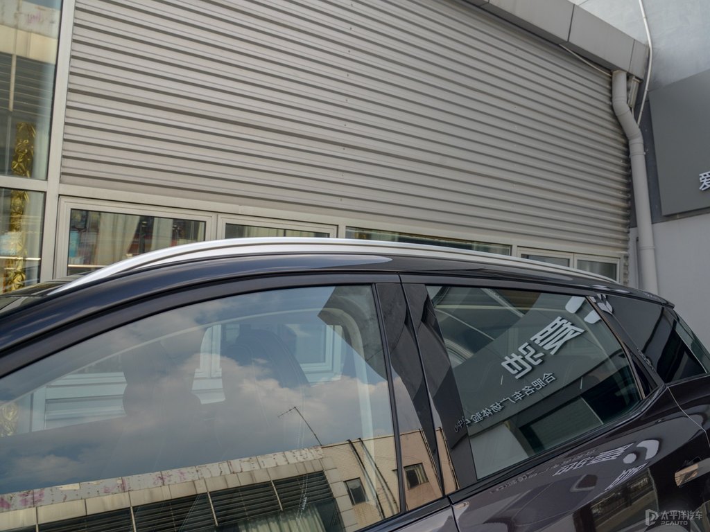 靜夜紫愛馳U5車身外觀圖片