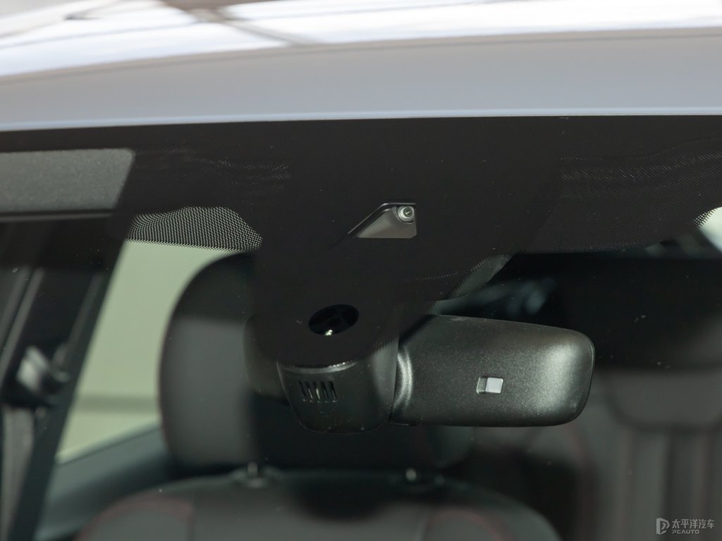 凱莫拉灰奧迪Q5L Sportback車身外觀圖片