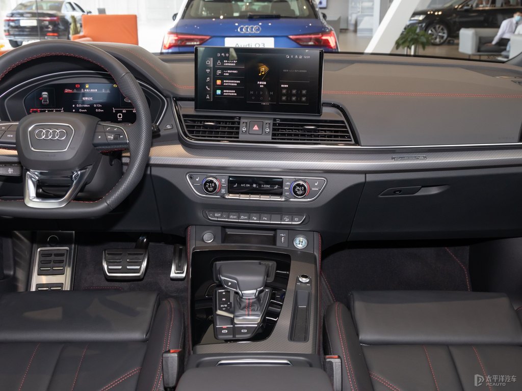 凱莫拉灰奧迪Q5L Sportback中控內(nèi)飾圖片