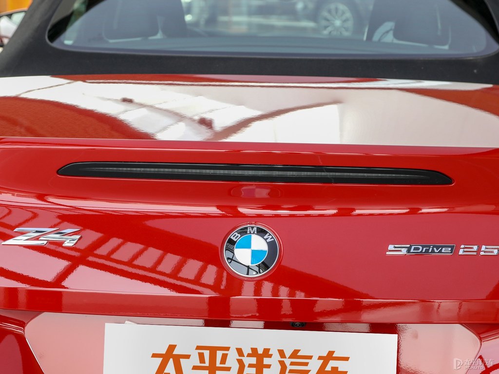 三藩紅寶馬Z4車尾外觀圖片