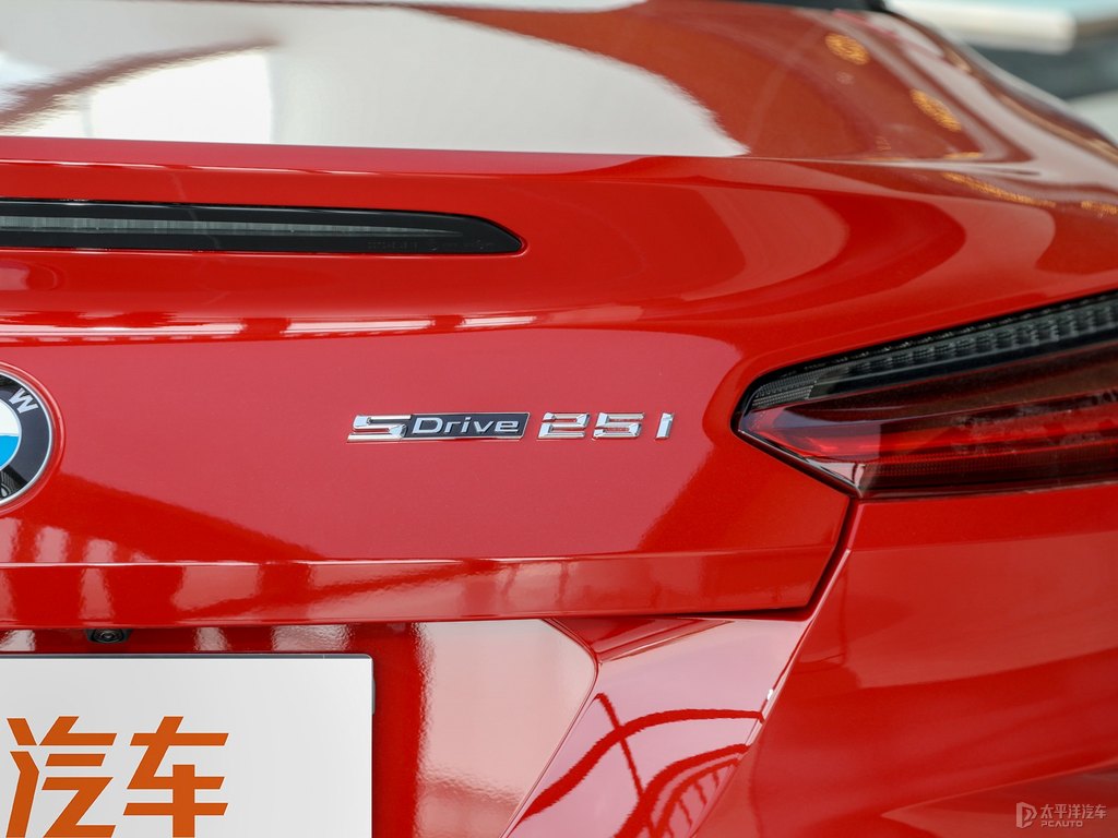 三藩紅寶馬Z4車尾外觀圖片