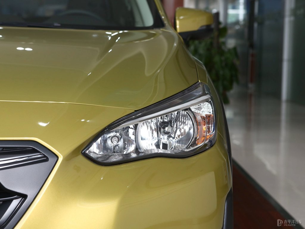 摩登珠光黃斯巴魯XV車頭外觀圖片