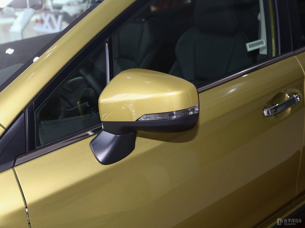 摩登珠光黃斯巴魯XV車身外觀圖片