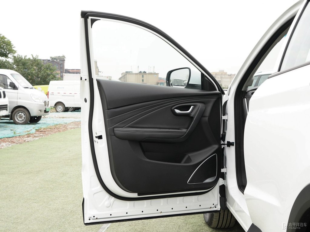 冰川白捷途X70M車廂內(nèi)飾圖片