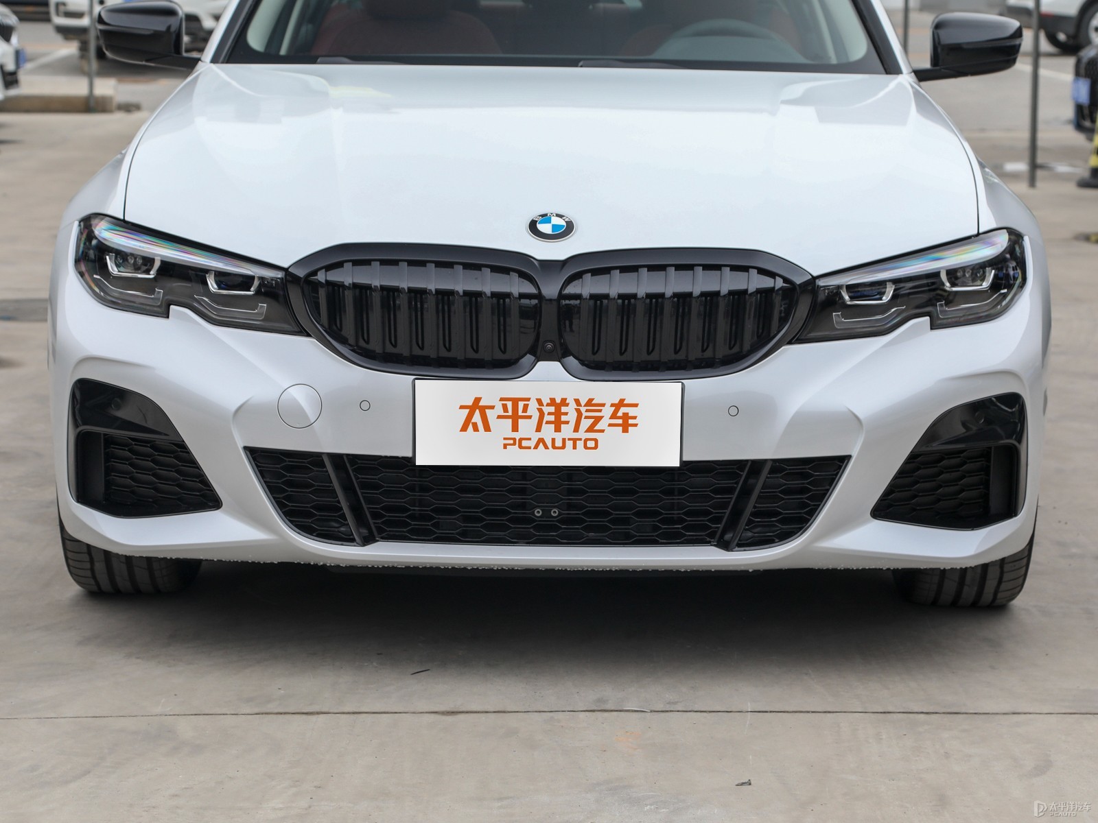 寶馬3系外觀(guān)高清大圖
