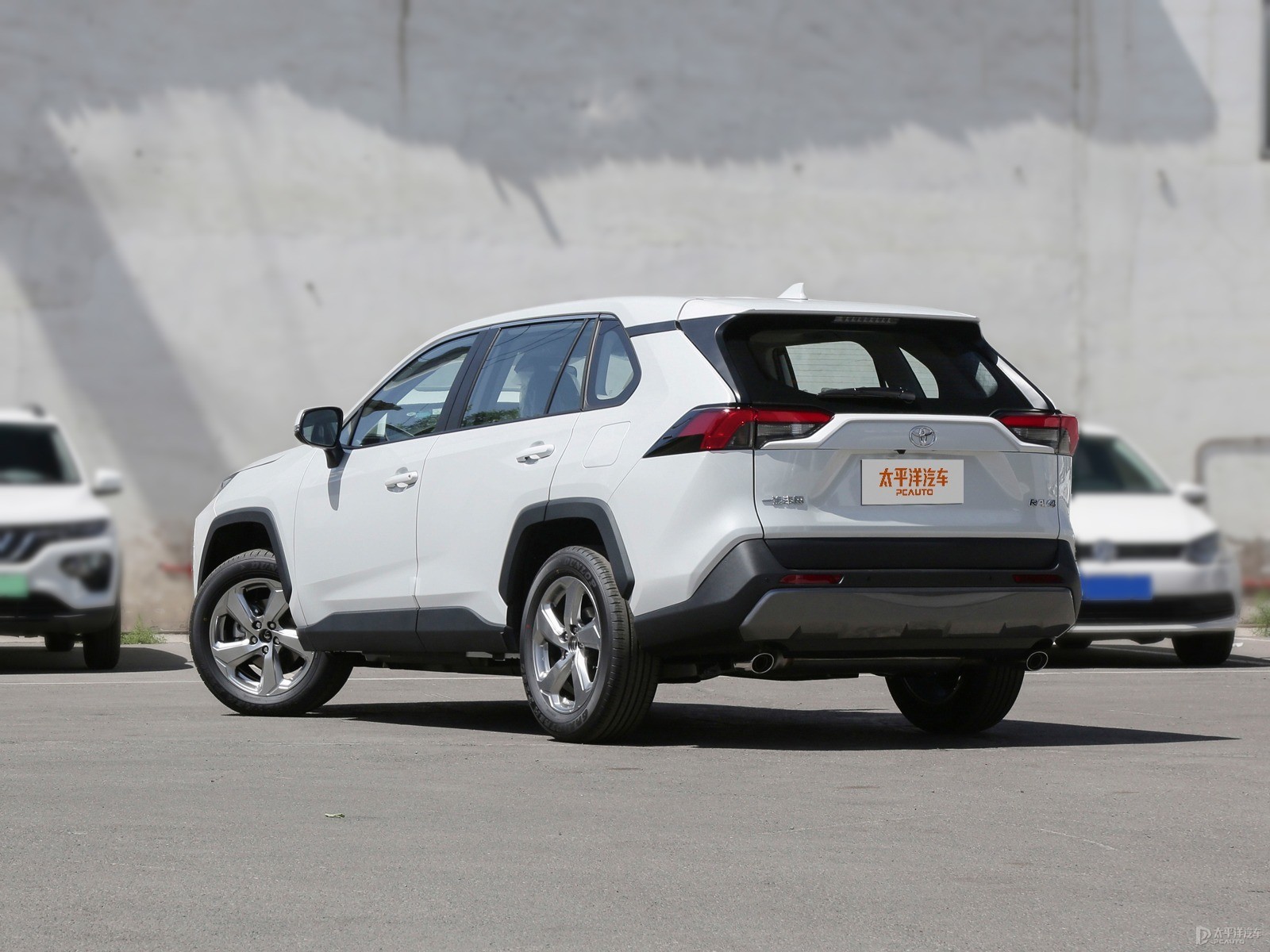 RAV4榮放外觀高清大圖