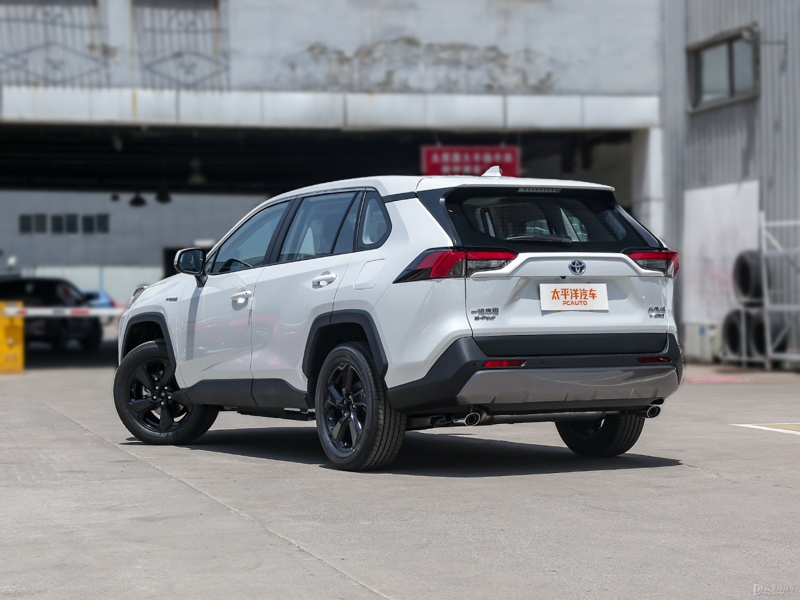 RAV4榮放外觀高清大圖