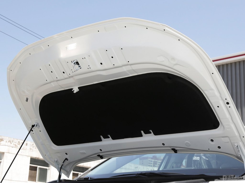 鉑金白RAV4榮放發(fā)動機(jī)其它細(xì)節(jié)圖片
