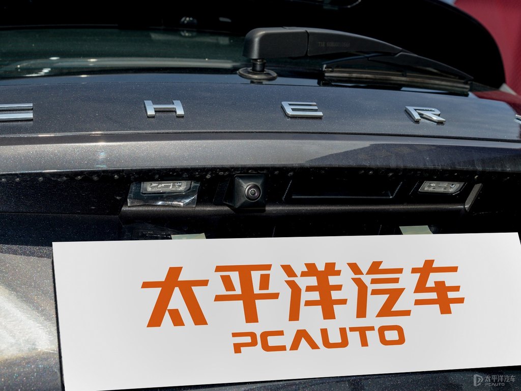 水星灰瑞虎8 PLUS車尾外觀圖片
