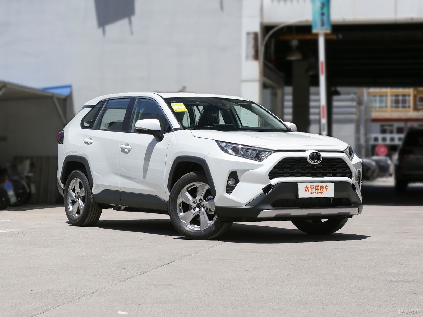RAV4榮放外觀高清大圖