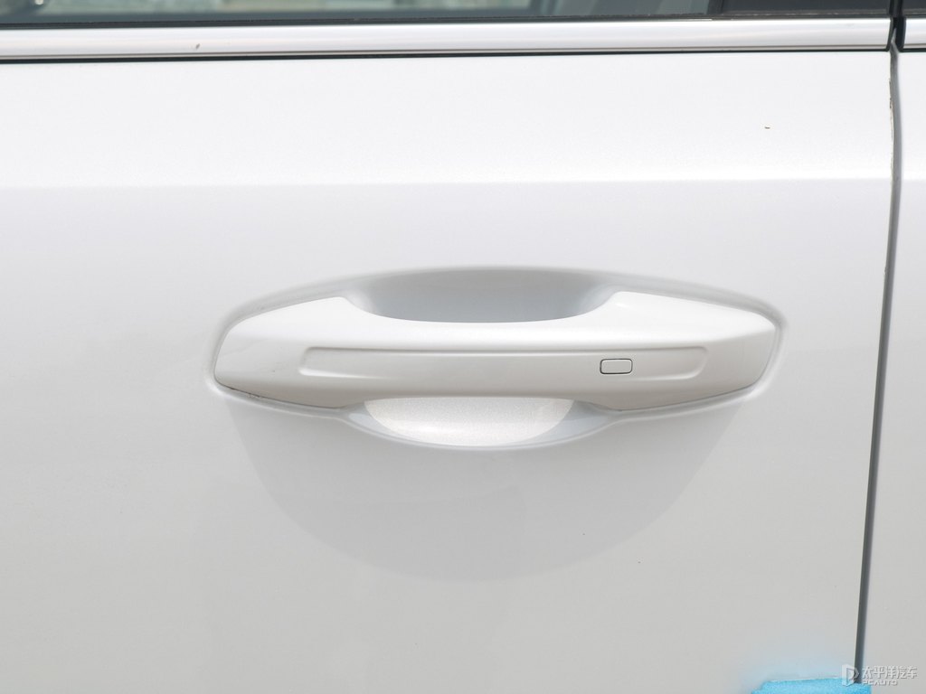 月光白長安CS55PLUS車身外觀圖片
