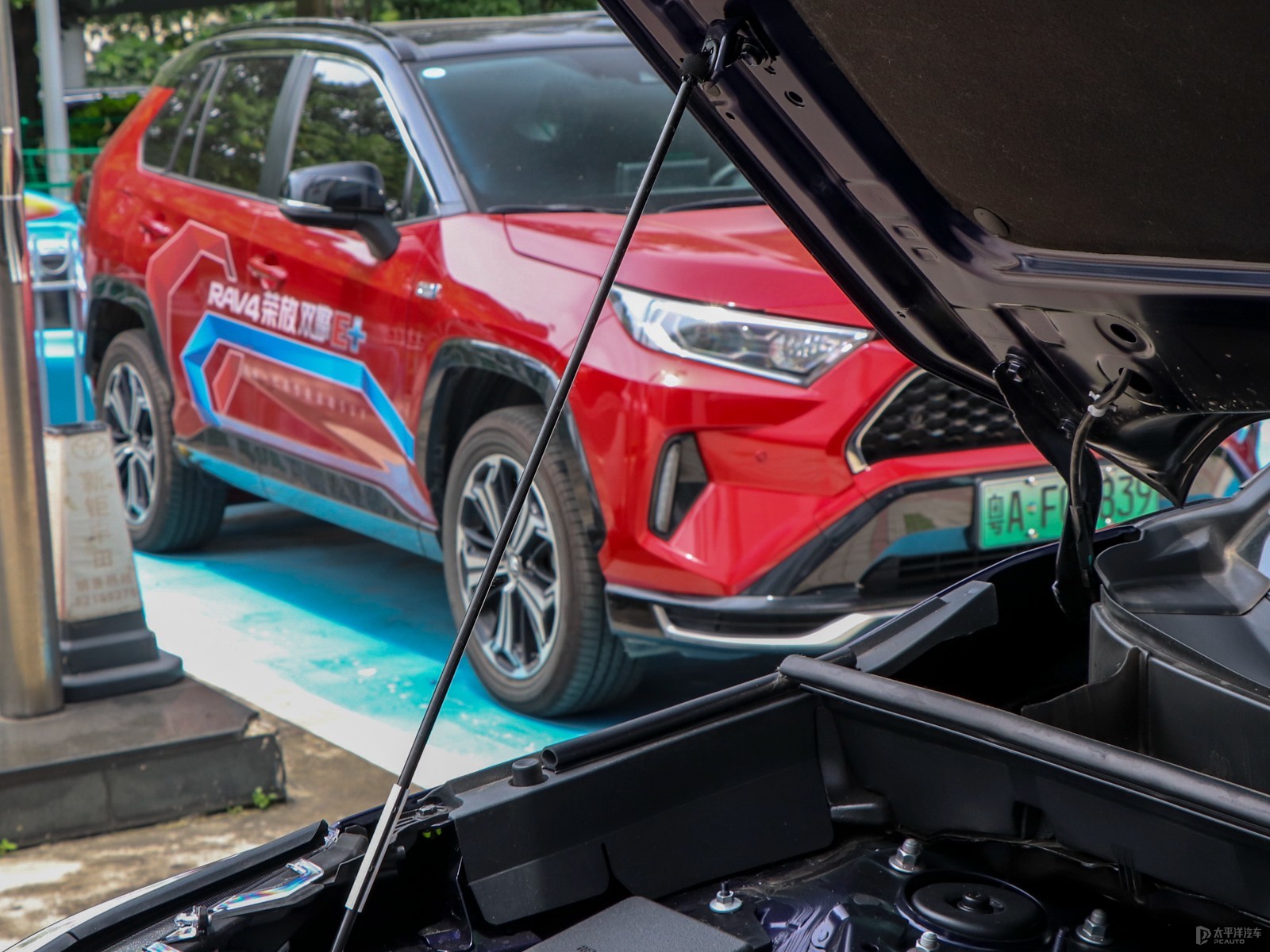 RAV4榮放細節(jié)高清大圖