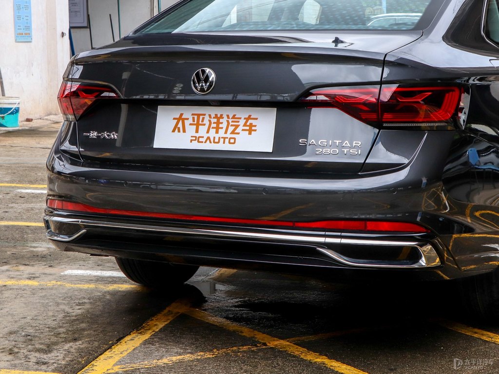 錳石黑速騰車尾外觀圖片