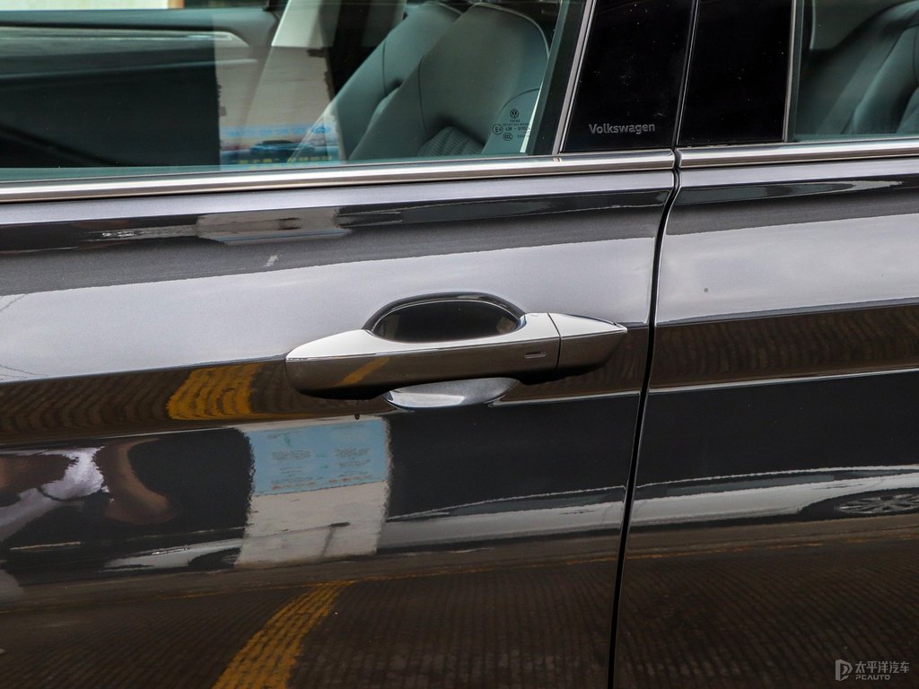 錳石黑速騰車身外觀圖片