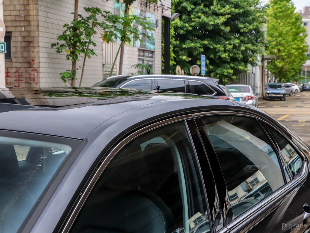 錳石黑速騰車身外觀圖片