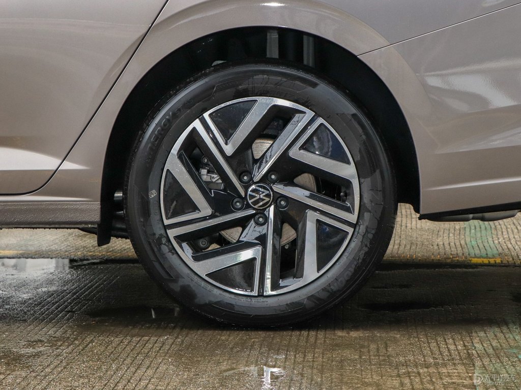 海貝金速騰車身外觀圖片