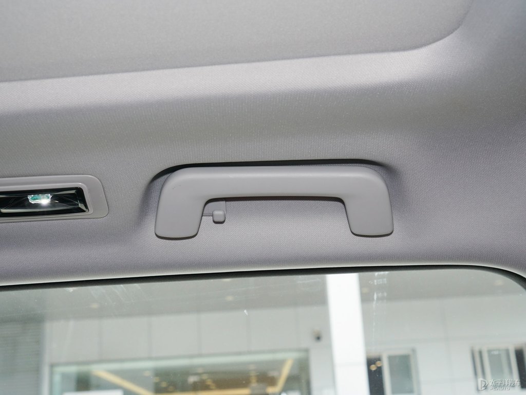 量子灰瑞虎8車廂內飾圖片