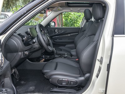 MINI CLUBMAN空間實(shí)拍圖