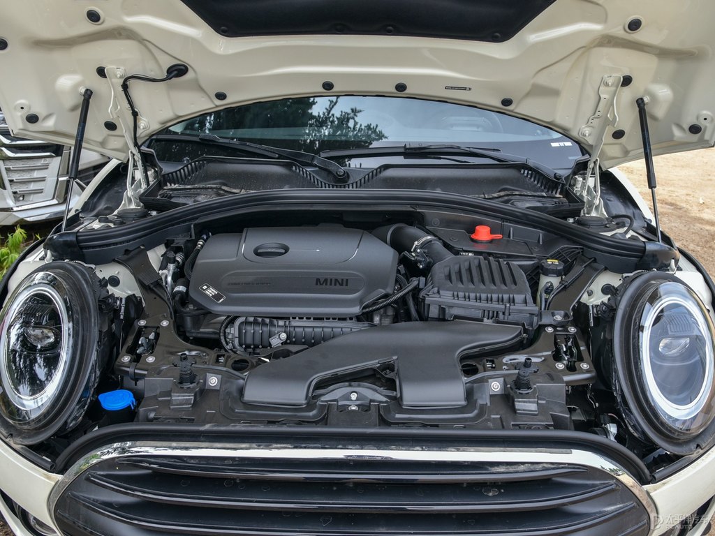 黑色+胡椒白MINI CLUBMAN發(fā)動機其它細節(jié)圖片