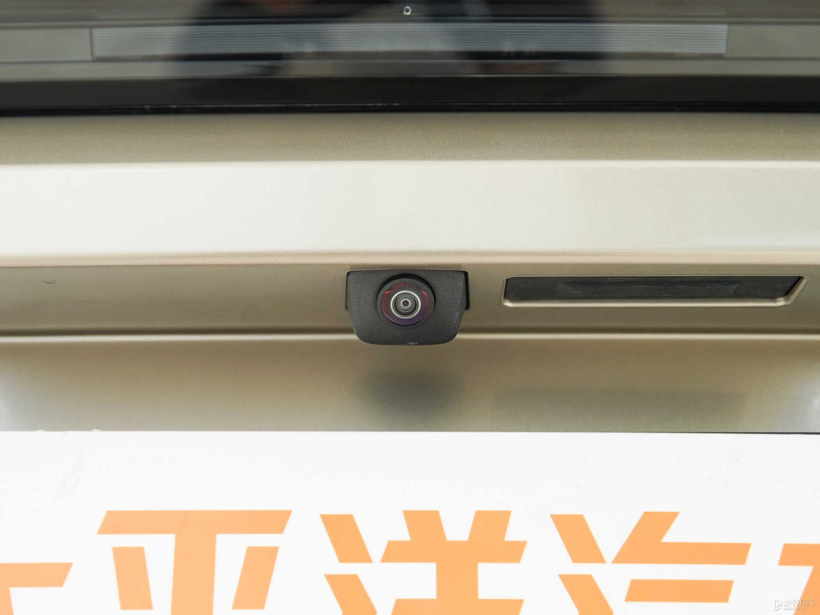 理想L9外觀高清大圖
