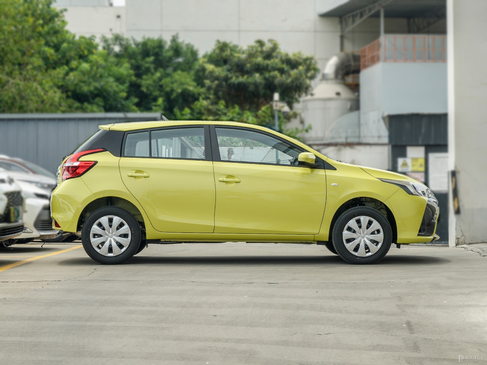 YARiS L 致炫外觀高清大圖