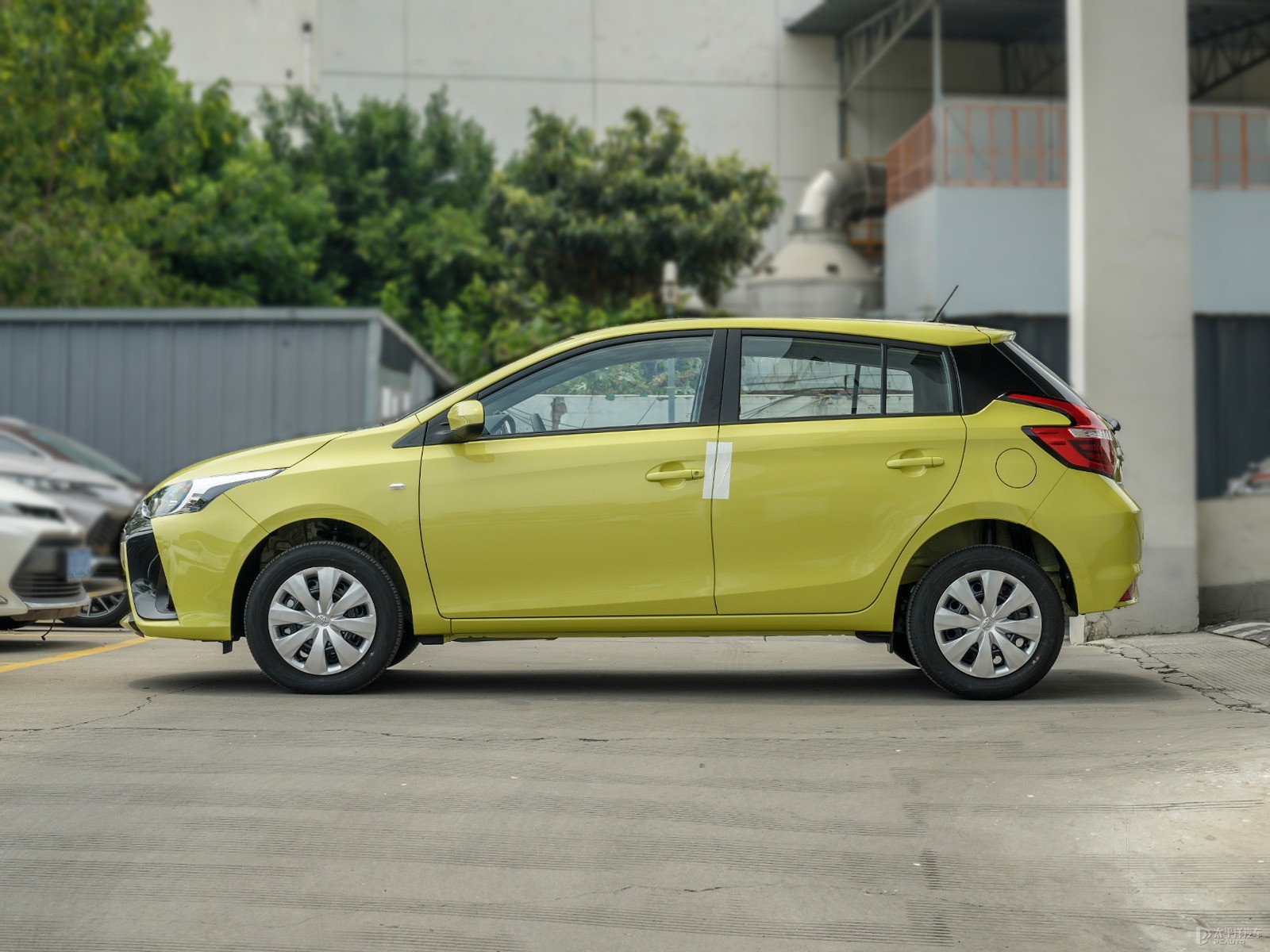 YARiS L 致炫外觀高清大圖