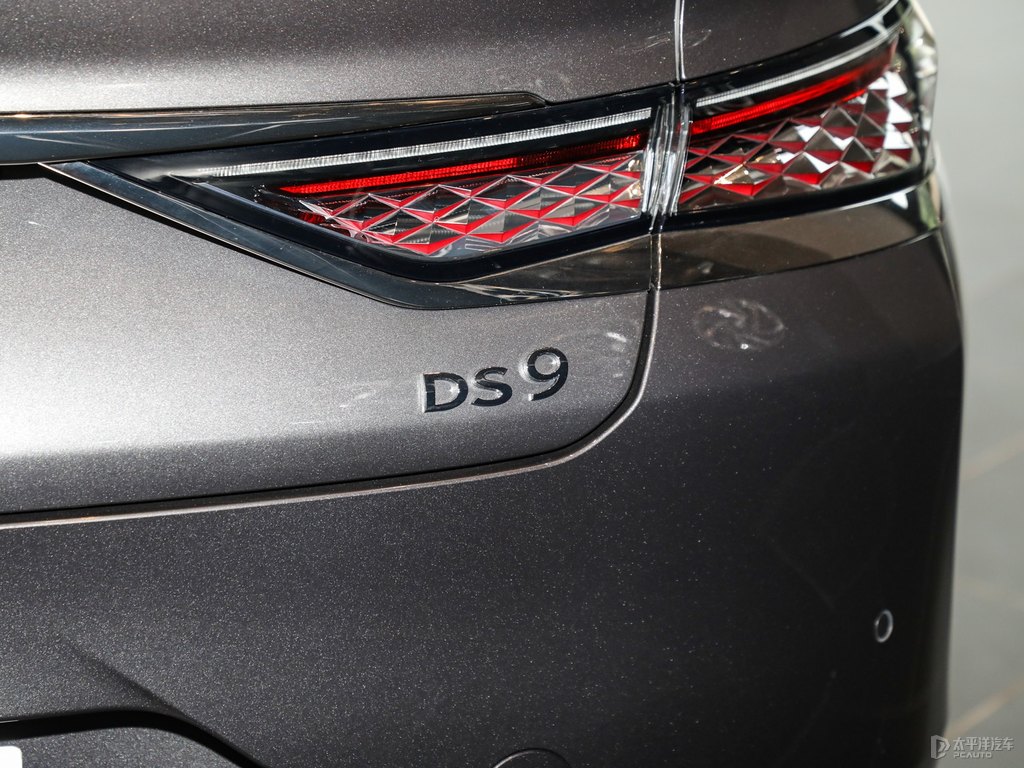 DS 9܇β^DƬ
