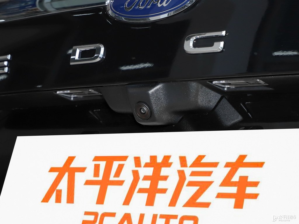 慕夜黑銳界L車尾外觀圖片