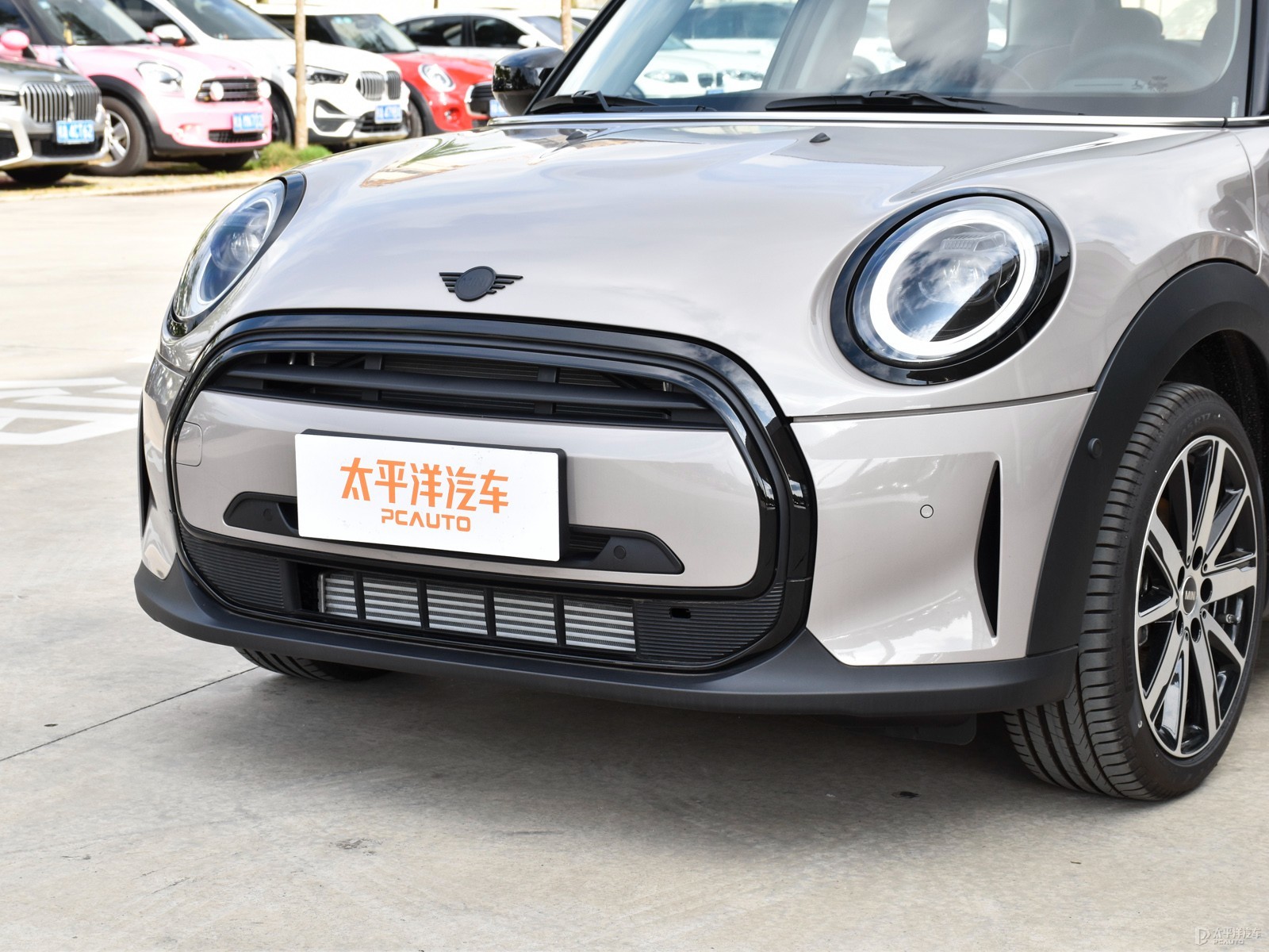MINI外觀高清大圖