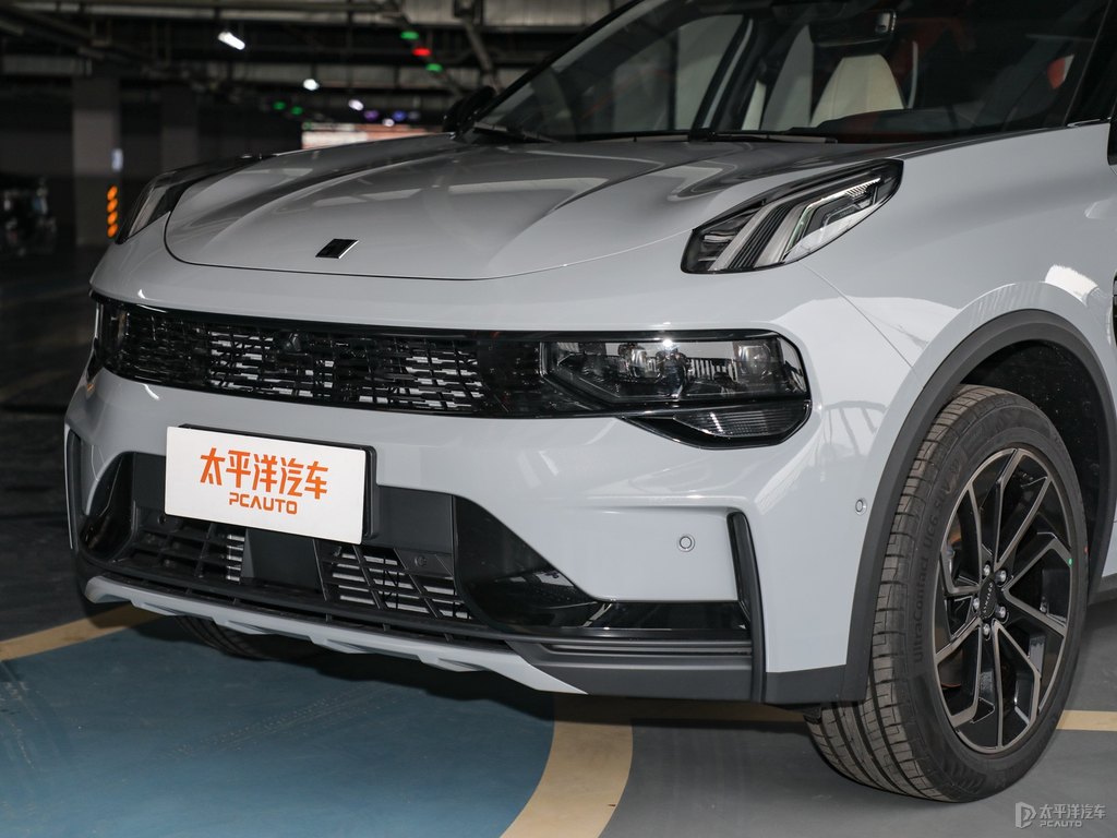 薄霧灰領(lǐng)克01車頭外觀圖片