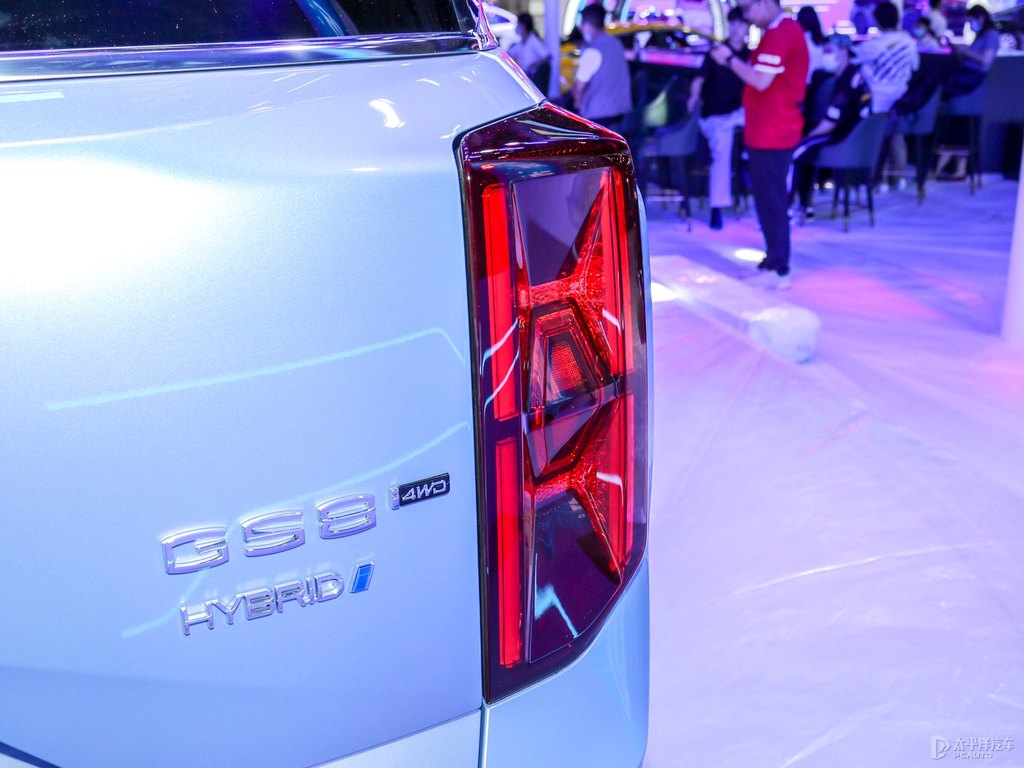 浮氧藍傳祺GS8車尾外觀圖片