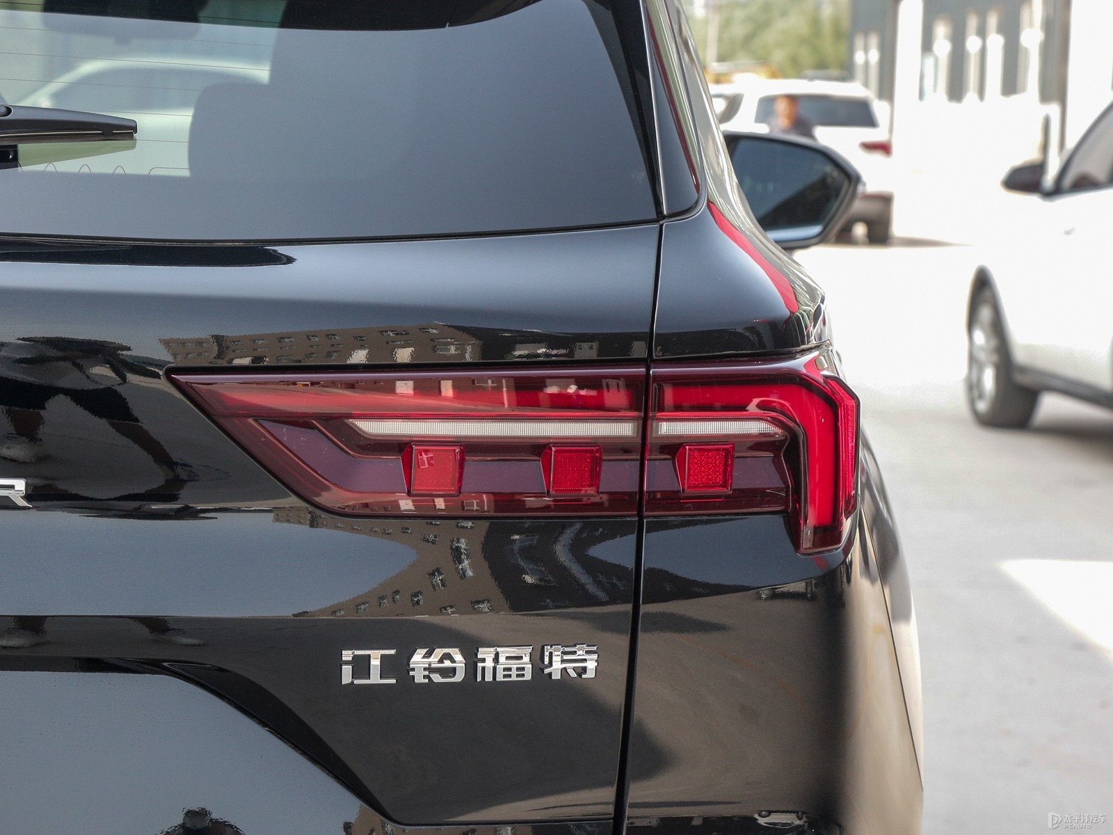 領(lǐng)睿外觀高清大圖