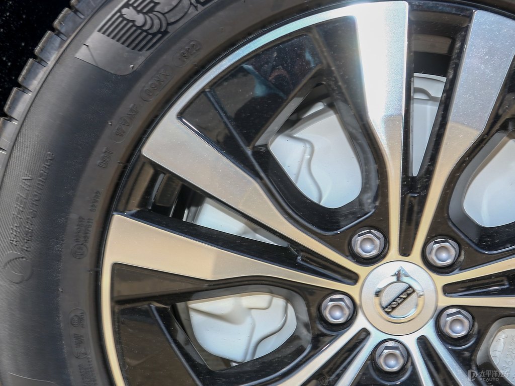 閃銀灰沃爾沃XC60細節(jié)其它細節(jié)圖片
