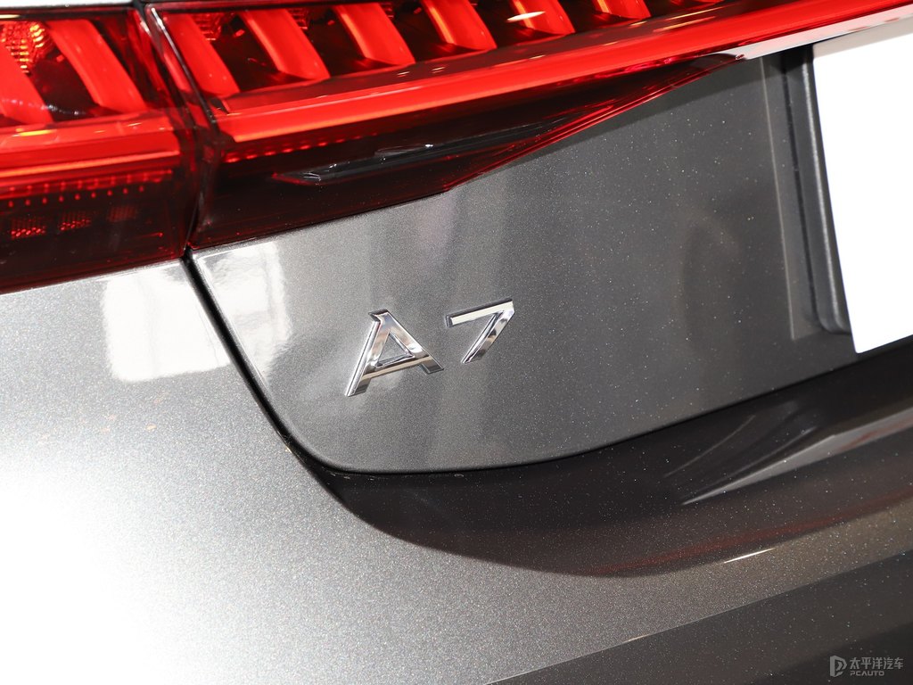 ChronosGrey奧迪A7車尾外觀圖片