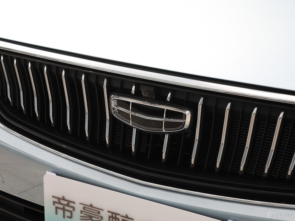 月影藍(lán)新帝豪車頭外觀圖片