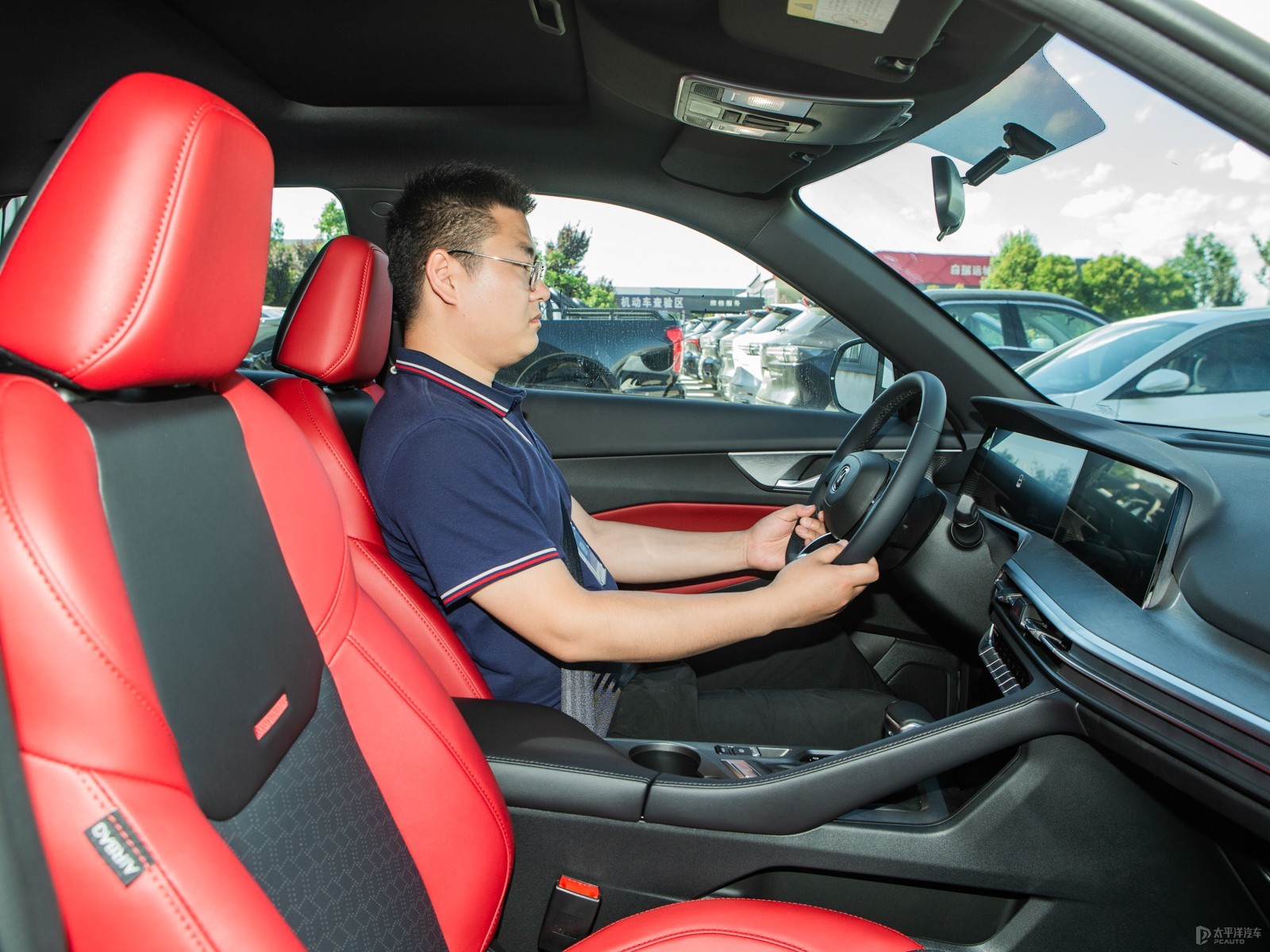 長(zhǎng)安CS35PLUS空間高清大圖