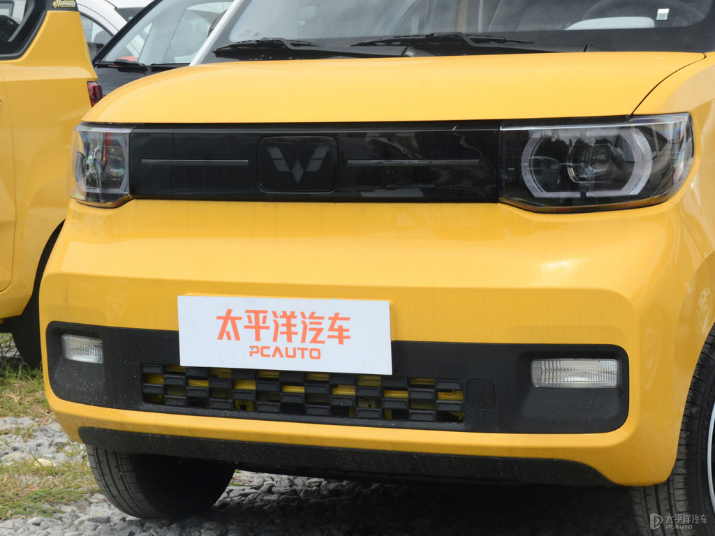 白色+檸檬黃宏光MINIEV車頭外觀圖片