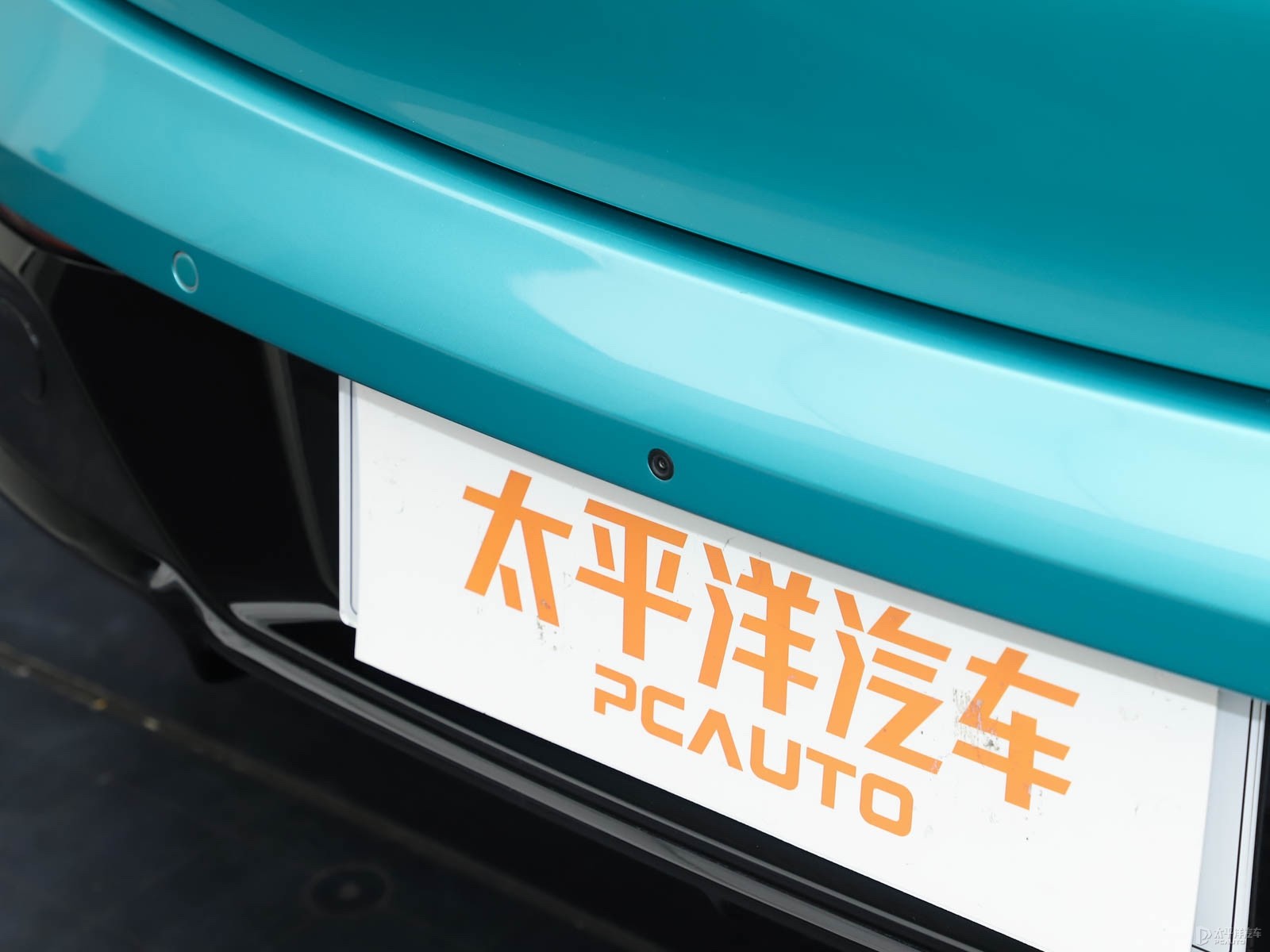 哪吒S外觀高清大圖