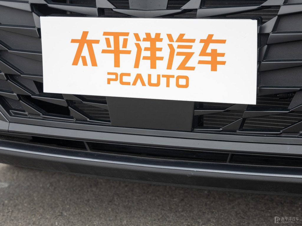 鈦金灰伊蘭特車頭外觀圖片